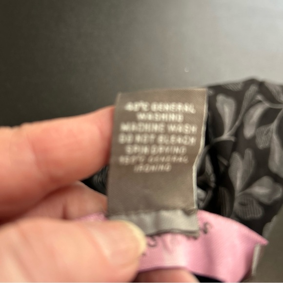 Olivia & Martin Women's Blouse Size 1X Leaf Print Keyhole 3/4 Sleeve Pullover - Picture 9 of 10